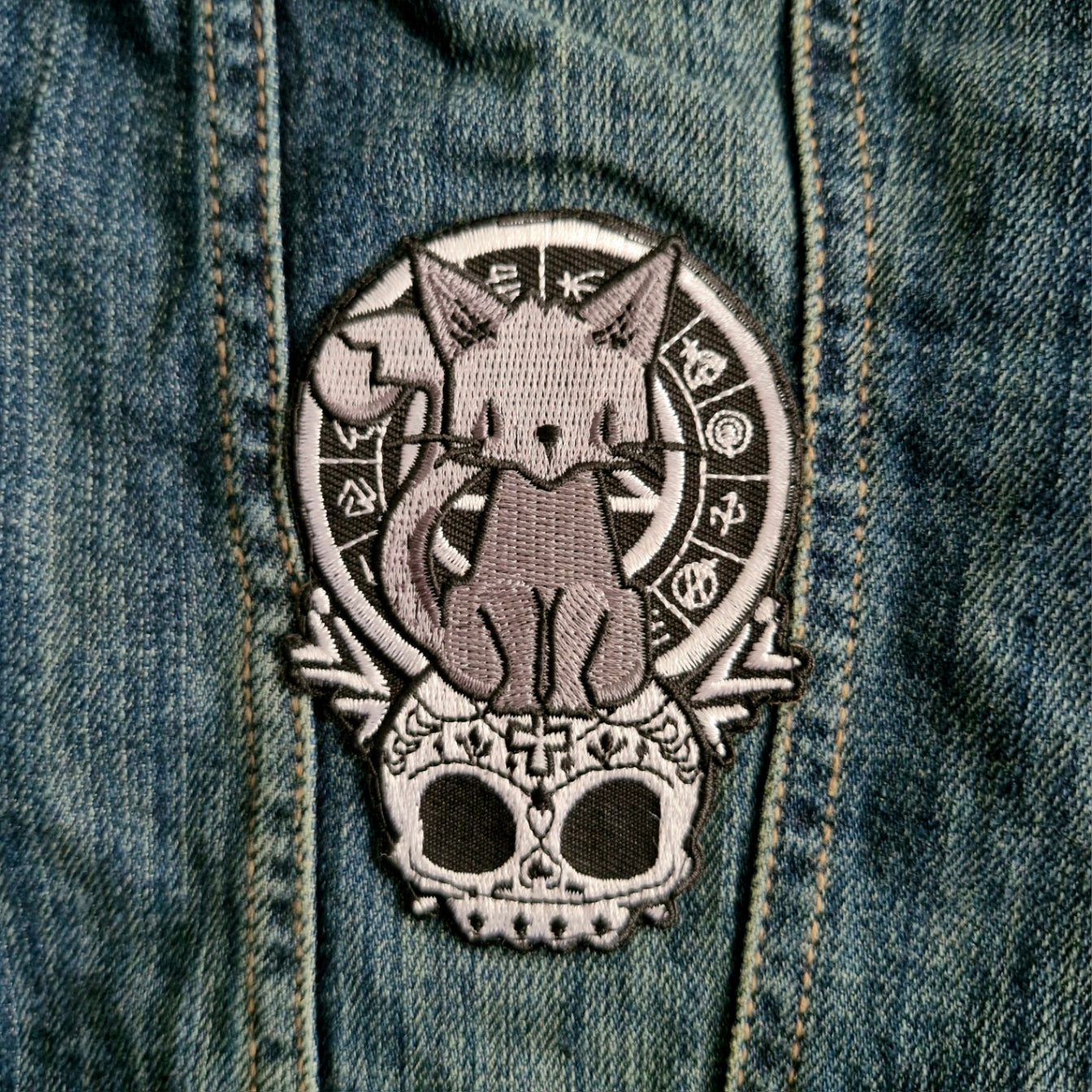 Feline Familiar Colour Print Blue Denim - Size 20