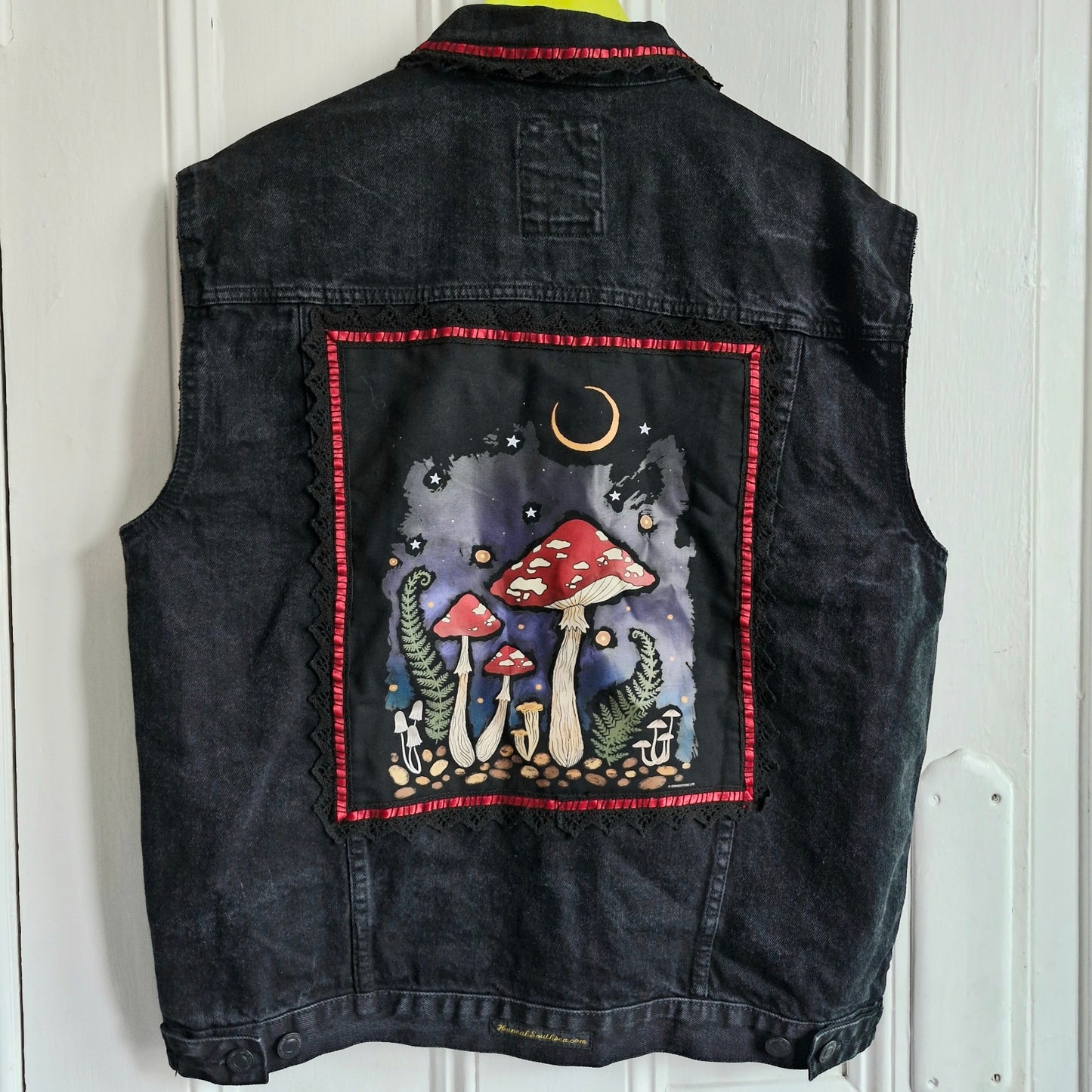 Red Trim Magic Mushroom Battle Jacket - Men's  Size L