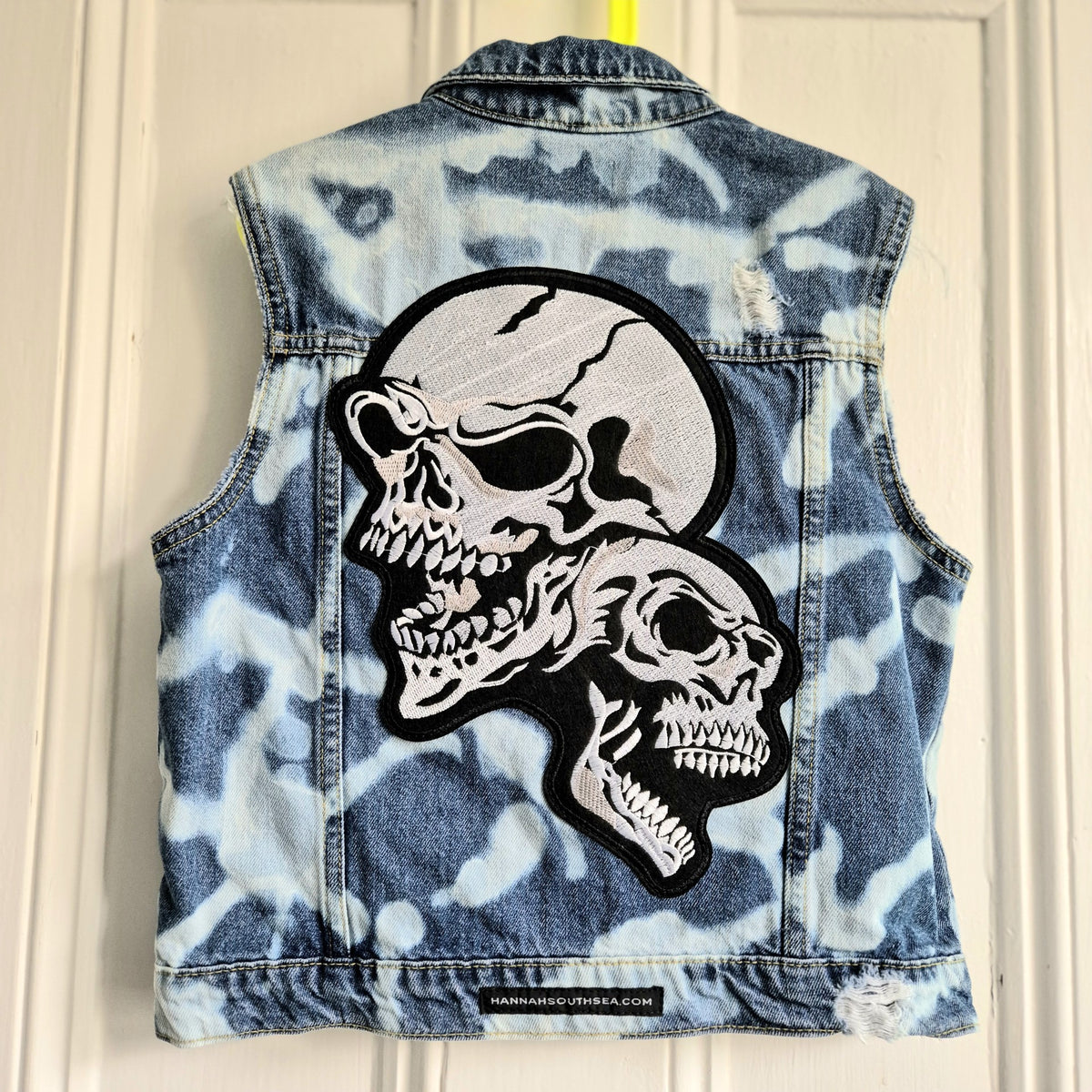 Double Skull Iron-on Patch - Large